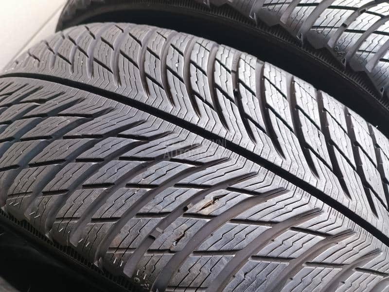 Michelin 235/60 R18 Zimska