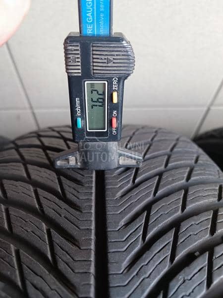 Michelin 235/60 R18 Zimska