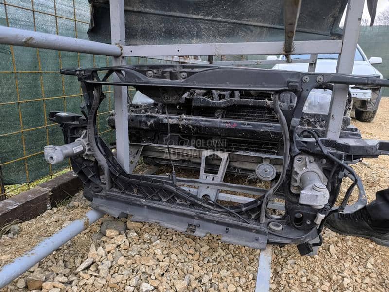 prednji vezni lim prsa