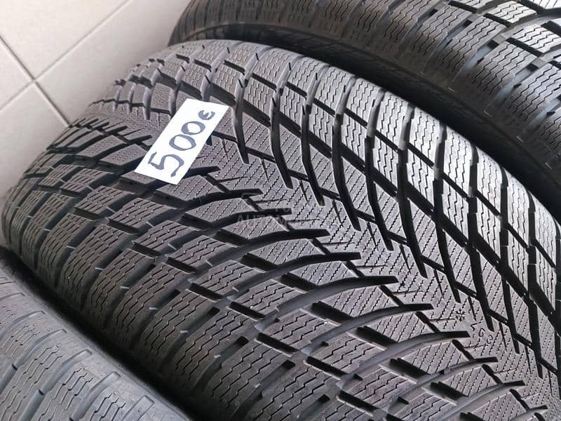 Nokian 245/35 R20 Zimska