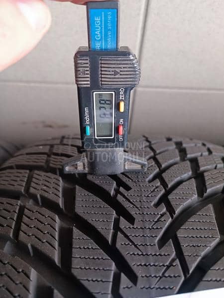 Nokian 245/35 R20 Zimska