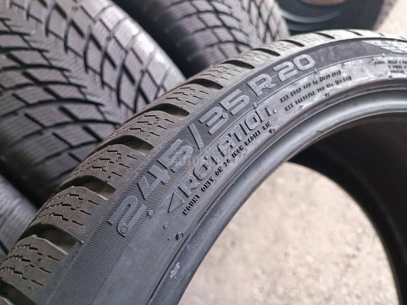 Nokian 245/35 R20 Zimska