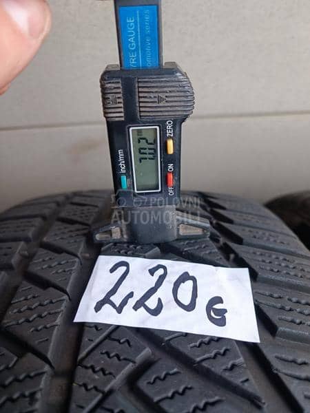 Continental 235/45 R18 Zimska
