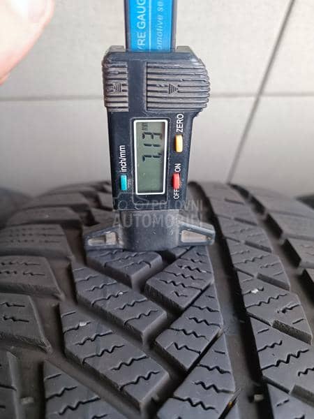Continental 235/45 R18 Zimska