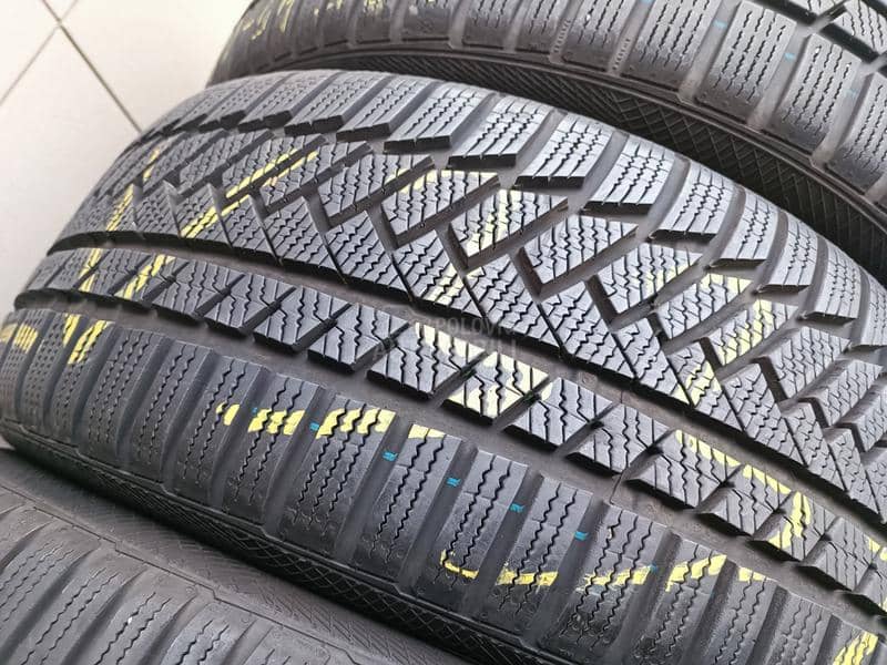 Continental 235/45 R18 Zimska