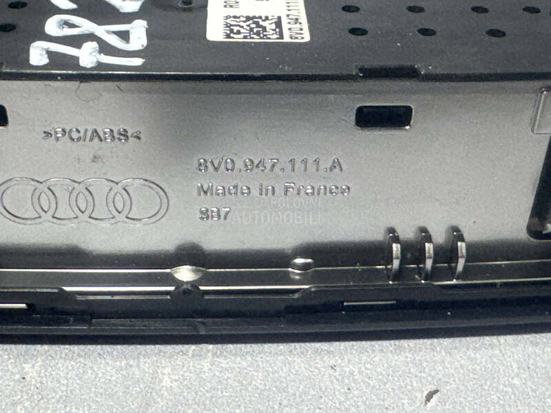 RASVJETA U KABINI