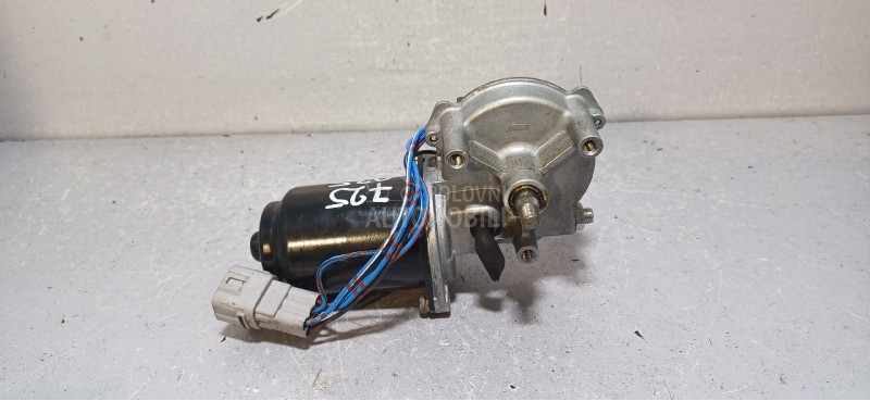 MOTORIC PREDNJEG BRISACA