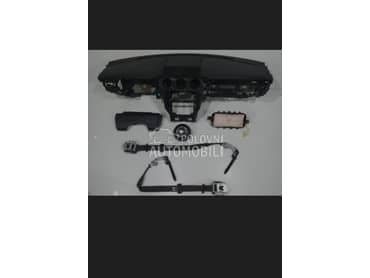 tabla aerbag pojasevi za Ford Mustang od 2014. do 2025. god.