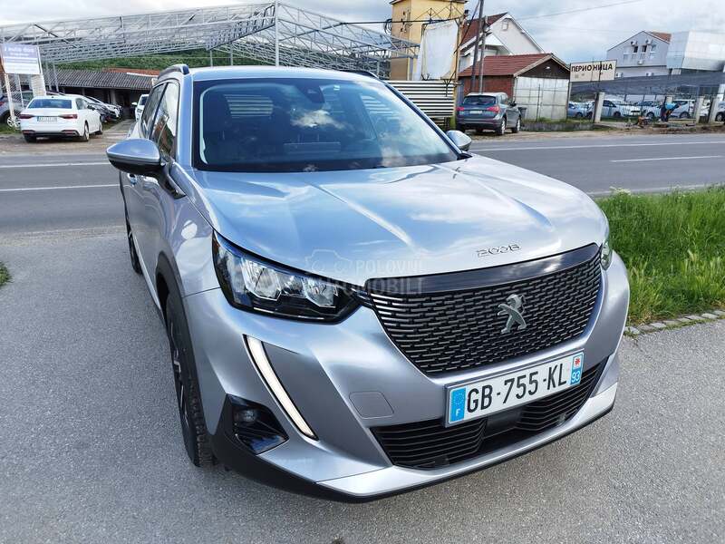 Peugeot 2008 1.5 BLUEHDI ALLURE