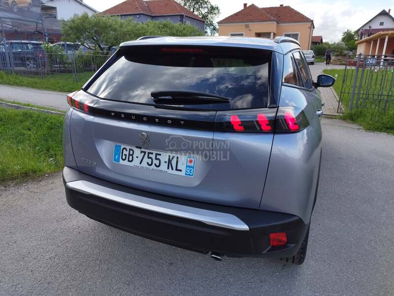 Peugeot 2008 1.5 BLUEHDI ALLURE