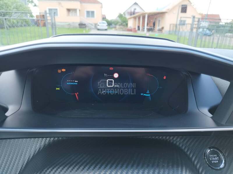 Peugeot 2008 1.5 BLUEHDI ALLURE