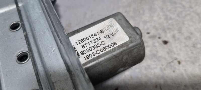 MOTORIC PODIZACA STAKLA