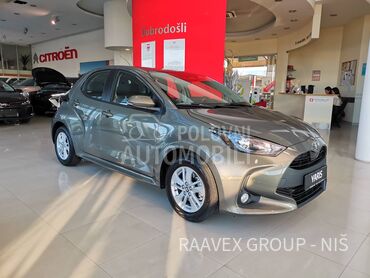 Toyota Yaris HEV STELLA