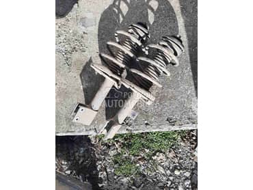 prednji amortizer sa oprugom za Peugeot 307 od 2001. do 2008. god.