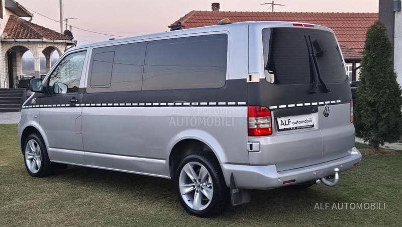 Volkswagen Transporter T5 2.5 TDI CARAVELA