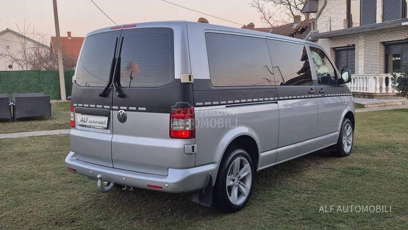 Volkswagen Transporter T5 2.5 TDI CARAVELA