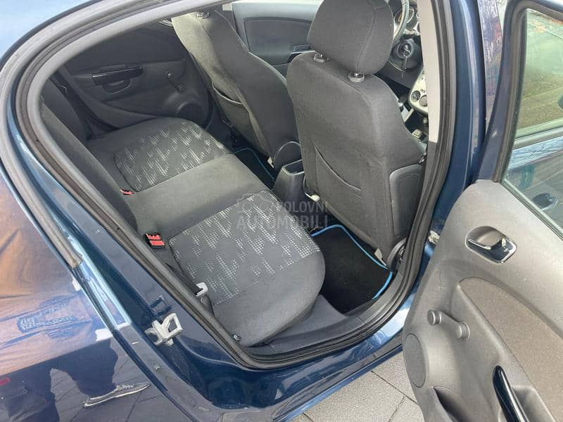 Opel Corsa D 