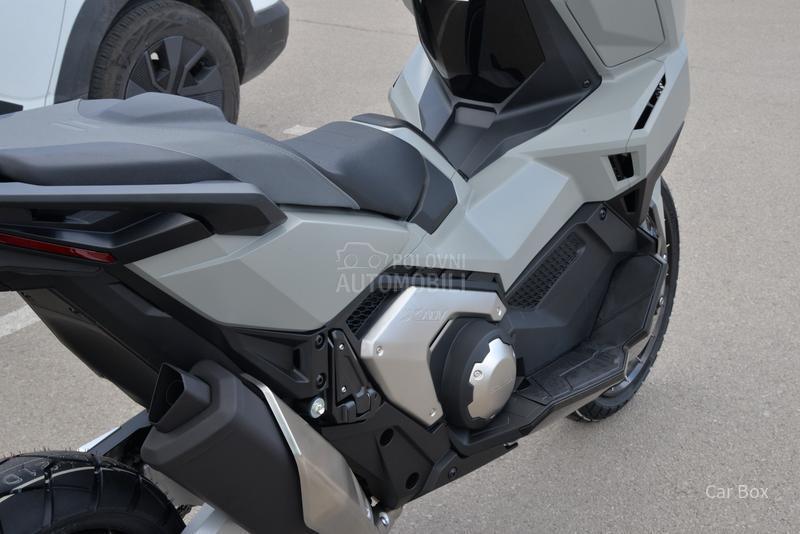 Honda XADV 750