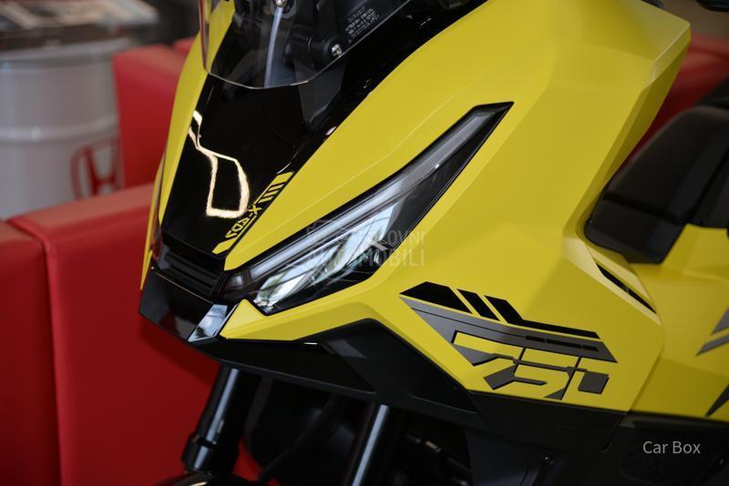 Honda XADV 750