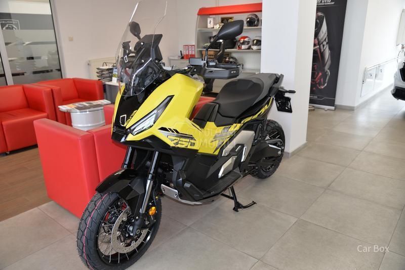 Honda XADV 750