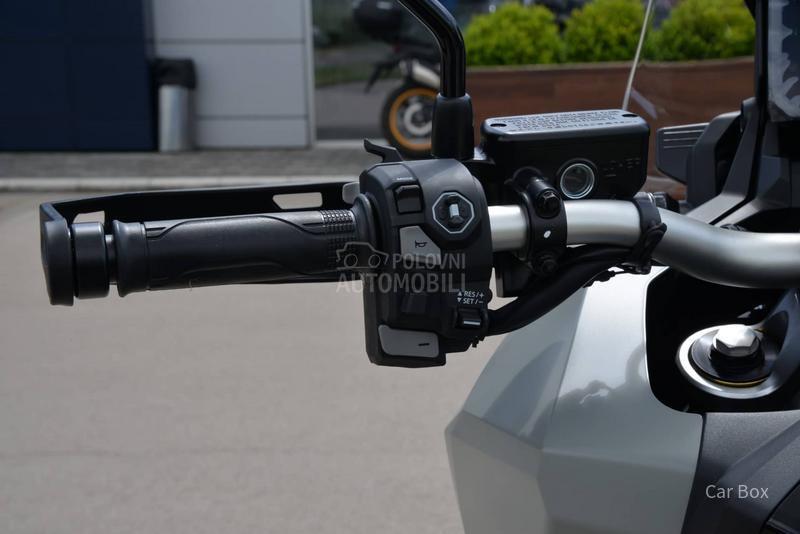Honda XADV 750