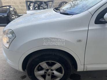 Krilo levo belo 326G za Nissan Qashqai od 2006. do 2013. god.