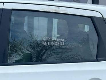 Staklo zadnje levo za Nissan Qashqai od 2006. do 2013. god.