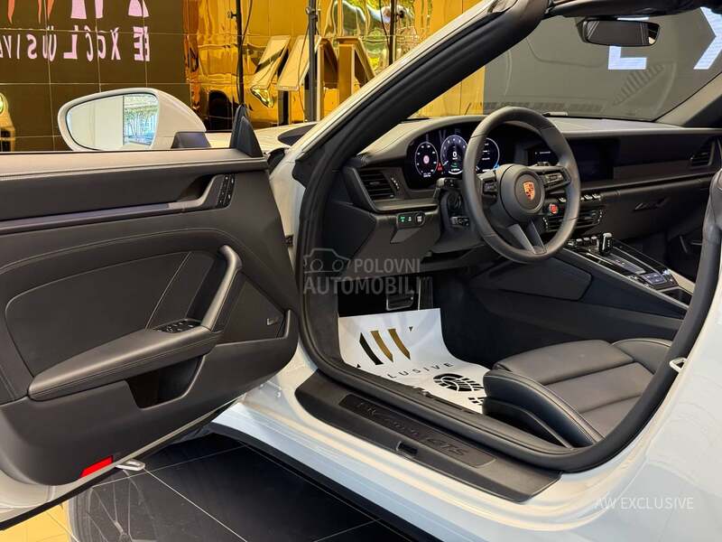 Porsche 911 Carrera GTS Cabrio
