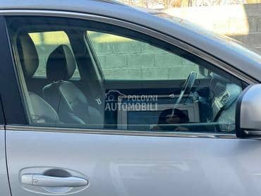 Staklo prednje desno za Renault Kadjar od 2015. do 2022. god.