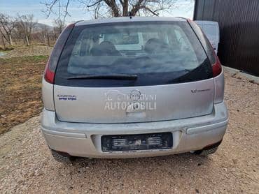 Gepek vrata siva boja z157 za Opel Corsa C