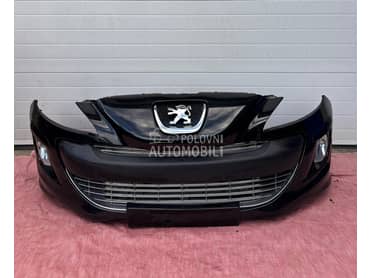 Prednji branik Pezo 308 za Peugeot 308