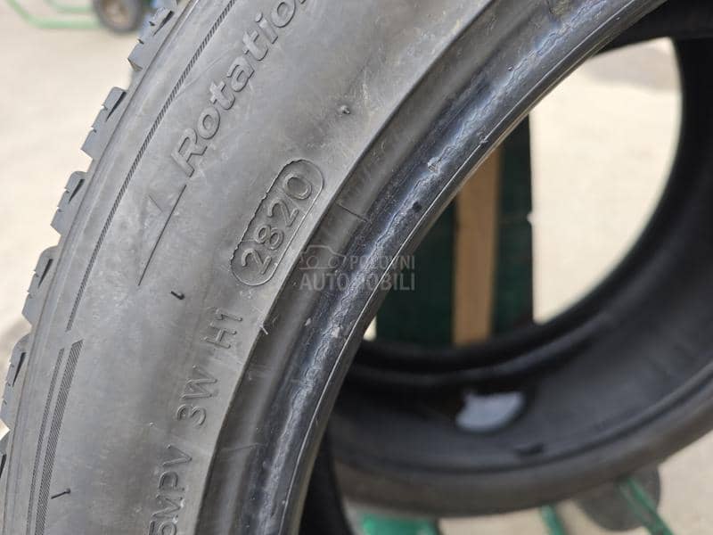 Hankook 245/45 R20 Zimska