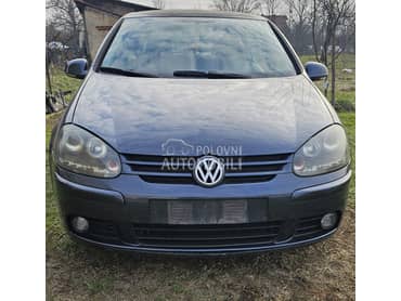 Volkswagen Golf 5 -  kompletan auto u delovima