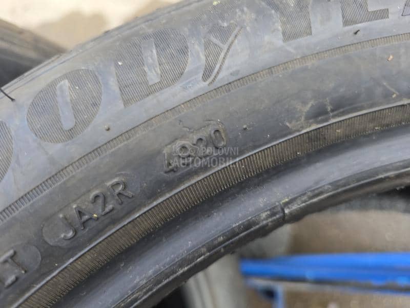 Goodyear 215/50 R19 Letnja
