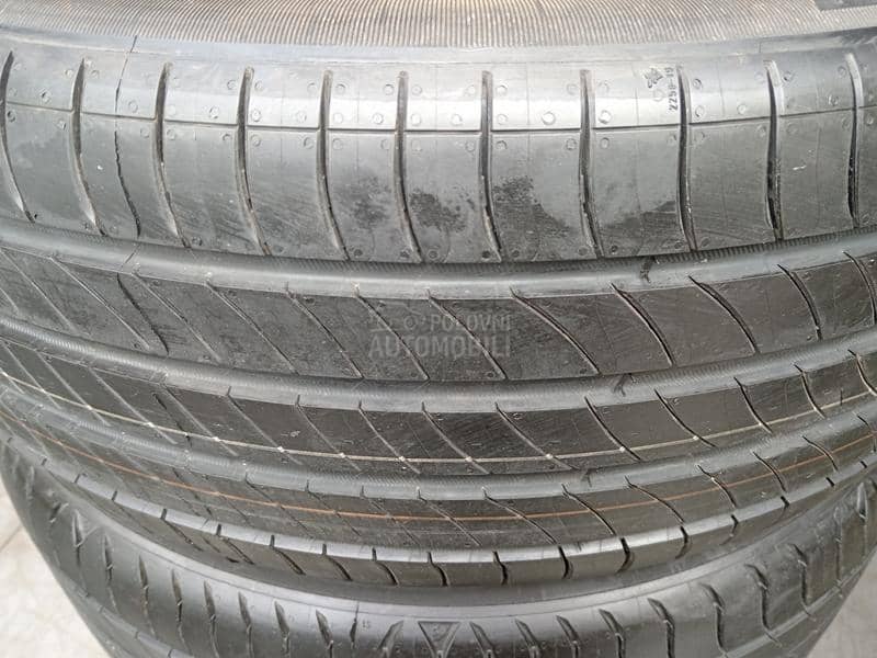 Michelin 235/45 R20 Letnja