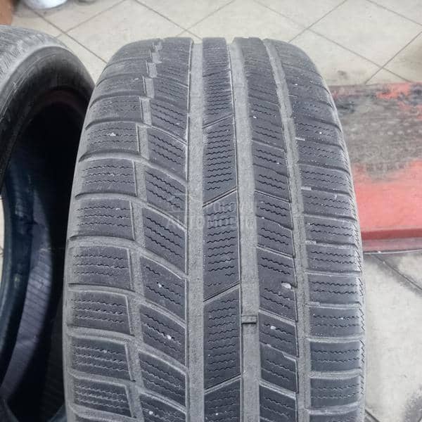 Toyo 235/45 R18 Zimska