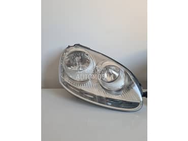 Desni far za Volkswagen Golf 5 od 2004. do 2008. god.