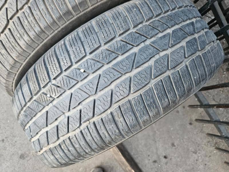 Continental 235/55 R17 Sve sezone