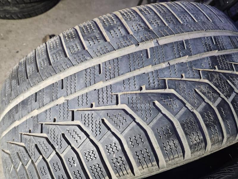 Hankook 235/55 R17 Sve sezone