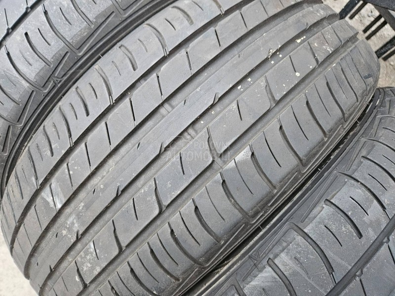Falken 215/55 R17 Letnja