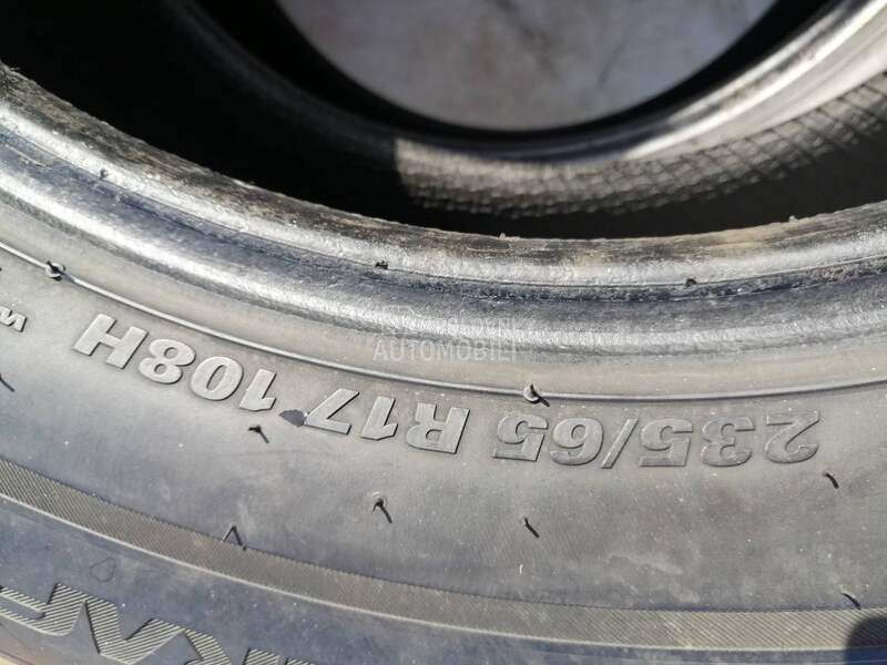 Kumho 235/65 R17 Zimska