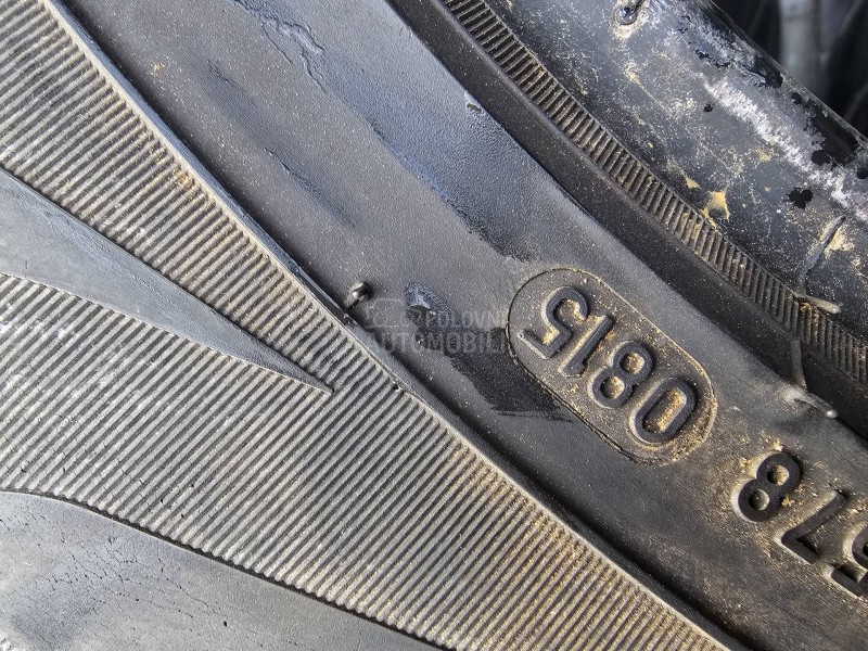 Pirelli 215/60 R17 Letnja