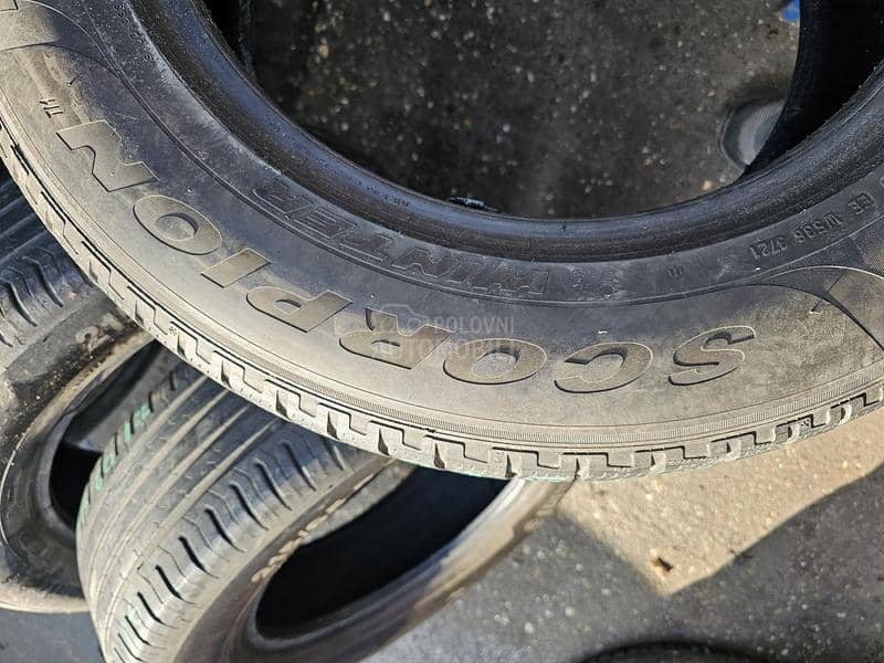 Pirelli 215/65 R17 Zimska