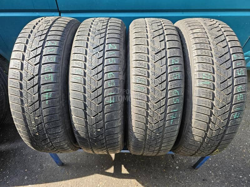 Pirelli 215/65 R17 Zimska