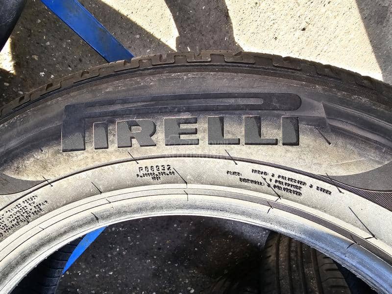 Pirelli 215/65 R17 Zimska