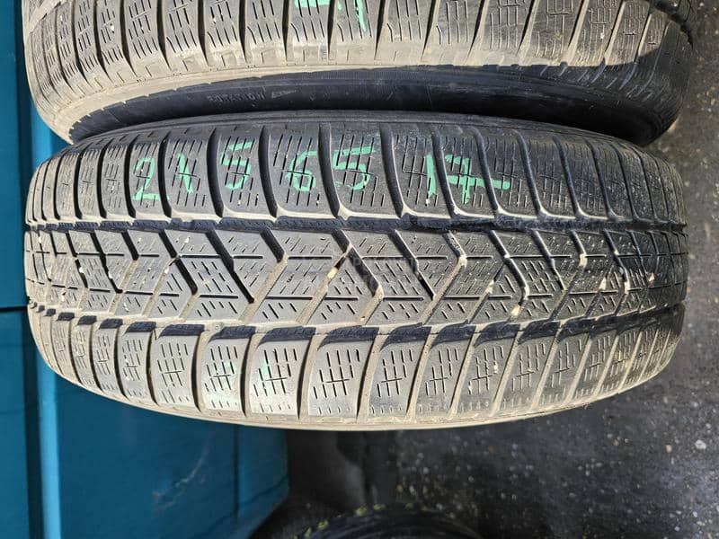 Pirelli 215/65 R17 Zimska