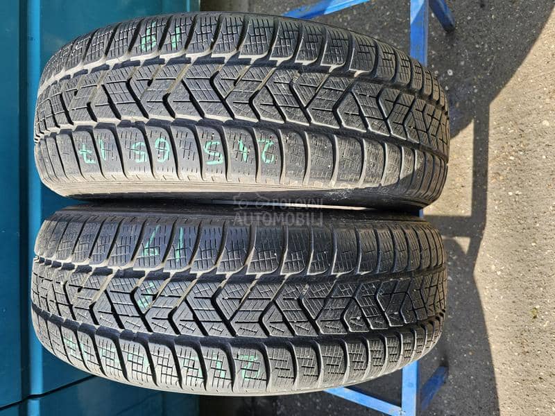 Pirelli 215/65 R17 Zimska