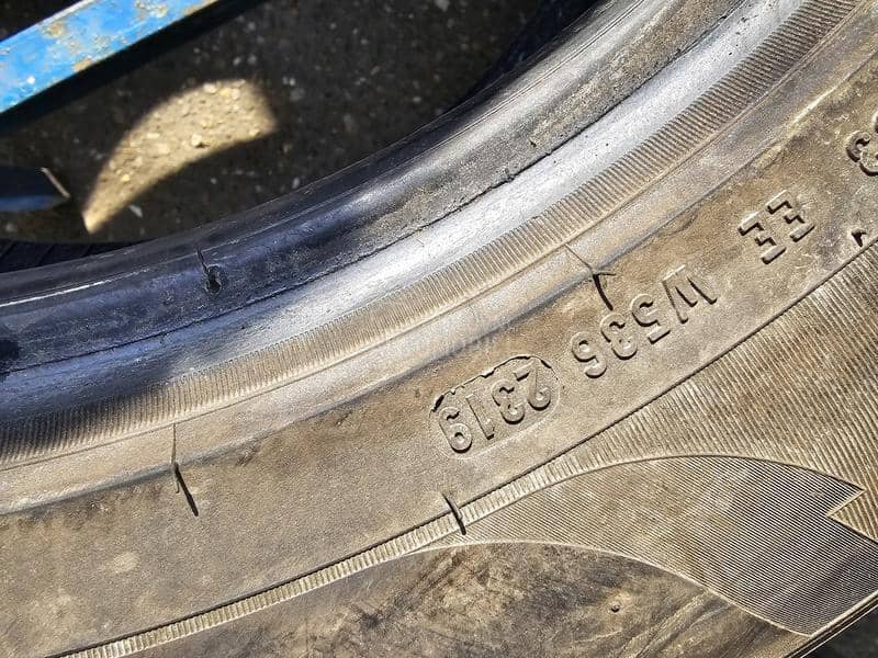 Pirelli 215/65 R17 Zimska