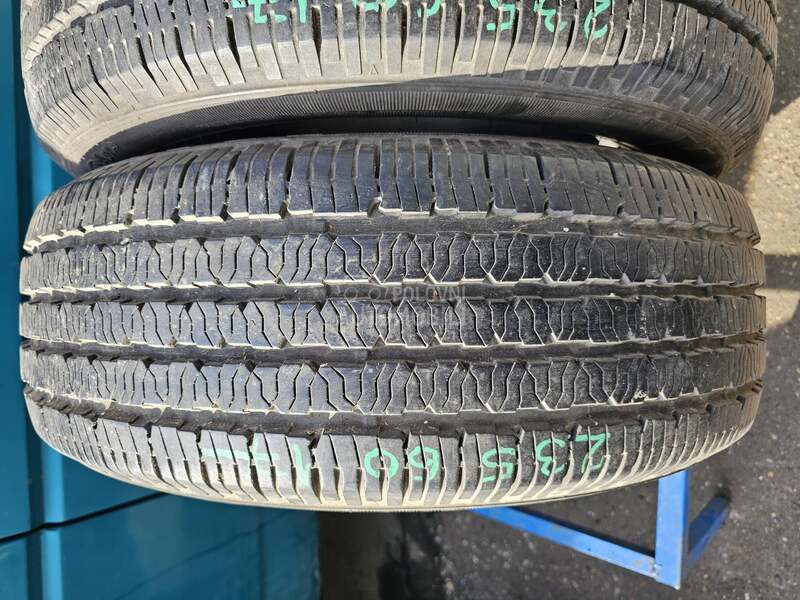 Kumho 235/60 R17 Letnja
