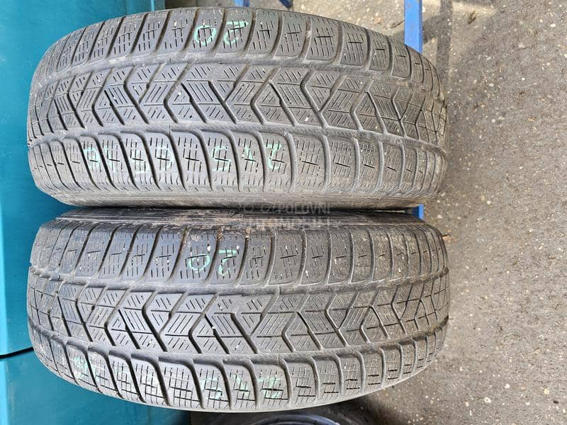 Pirelli 215/65 R16 Zimska